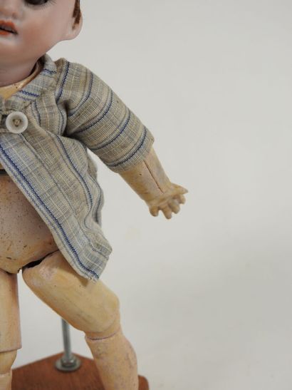 ARMAND MARSEILLE.
Small doll with bisque...