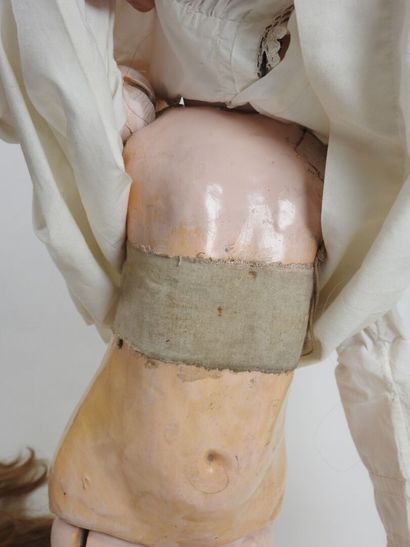JUMEAU.
Bisque head doll, fixed eyes, open...
