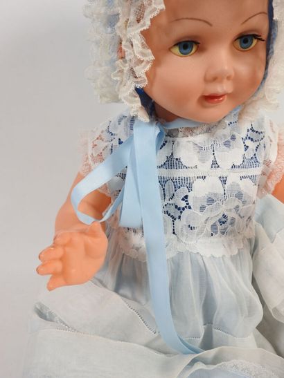 Large plastic baby.
H. 56 cm.