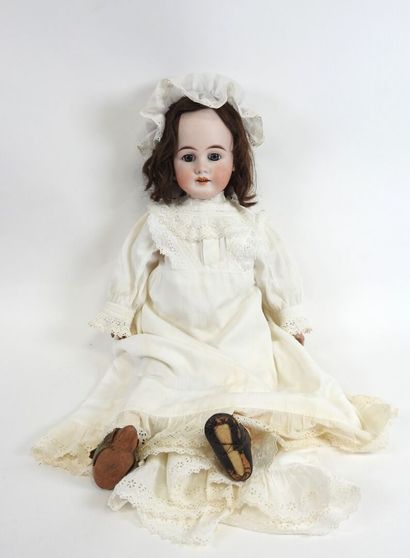 GK (Gébruder Kulentz).
Large doll with bisque...