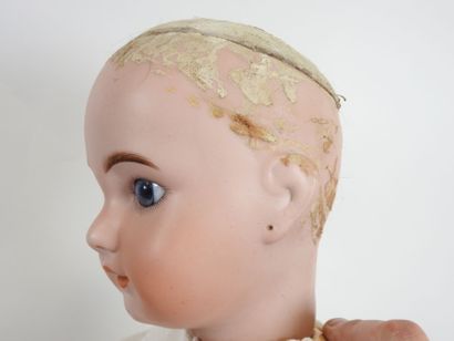 JUMEAU.
Bisque head doll, fixed eyes, open...
