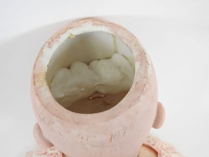 SIMON & HALBIG.
Bisque head doll, fixed eyes,...