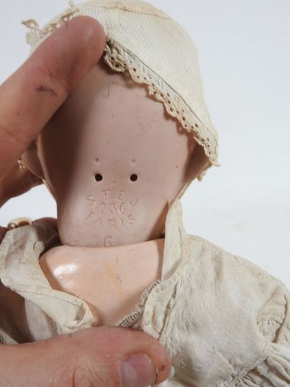 SFBJ.
Bisque head doll, sleeping eyes, open...