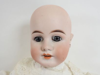 GK (Gébruder Kulentz).
Large doll with bisque...