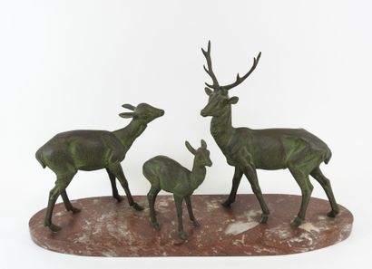 M. LEDUCQ (1879-1955).
Cerf, biche et faon.
Groupe...