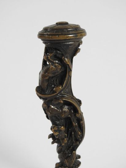 Sceau à cacheter en bronze représentant un...