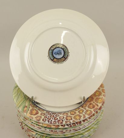 GIEN.
Onze assiettes en porcelaine à décor...