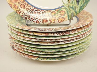 GIEN.
Onze assiettes en porcelaine à décor...