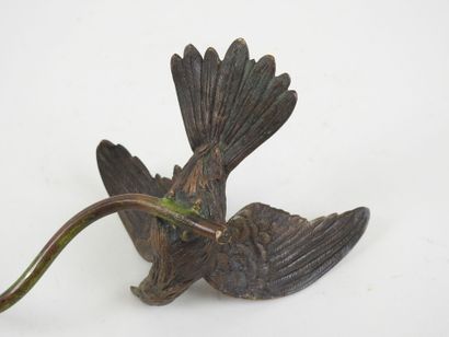 École du XXe.
Oiseau sur une branche.
Sujet...