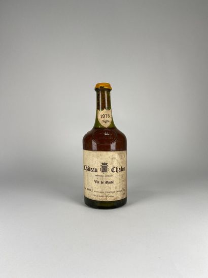 CHATEAU CHALON. Domaine Jean Macle. 1976....