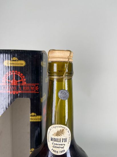 RHUM. Damoiseau. Rhum Vieux 15 ans. Mise...