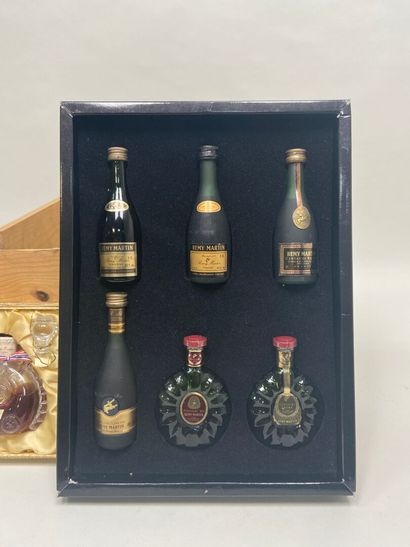 COGNAC. Rémy Martin. Boxed set of 7 x 5 cl...