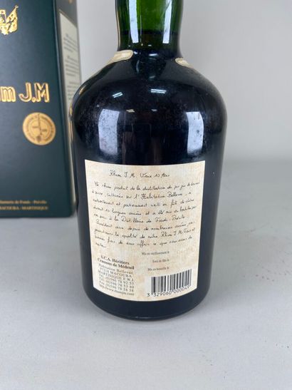 RHUM. Rhum J. M. Vieux Rhum Agricole. Les...