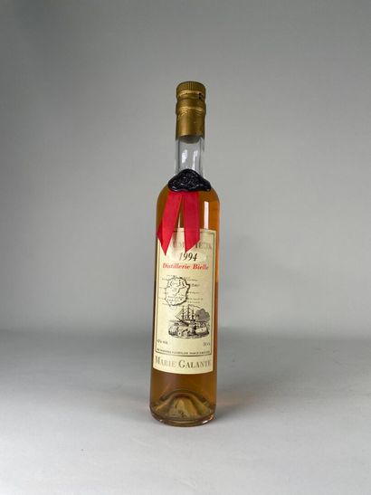 RHUM. Marie Galante. Distillerie Bielle....