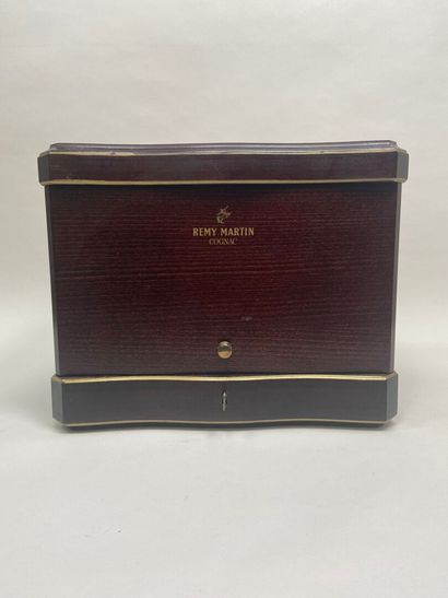 COGNAC. Rémy Martin. Fine Champagne VSOP....