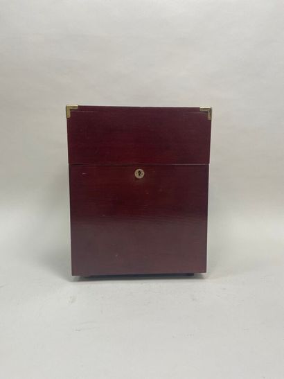 COGNAC. Martell. VSOP Médaillon. 2 bt. Includes...