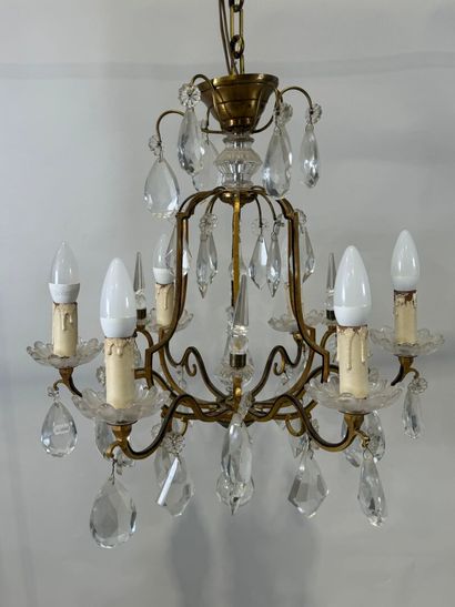 Lustre en pampilles de cristal et bronze...