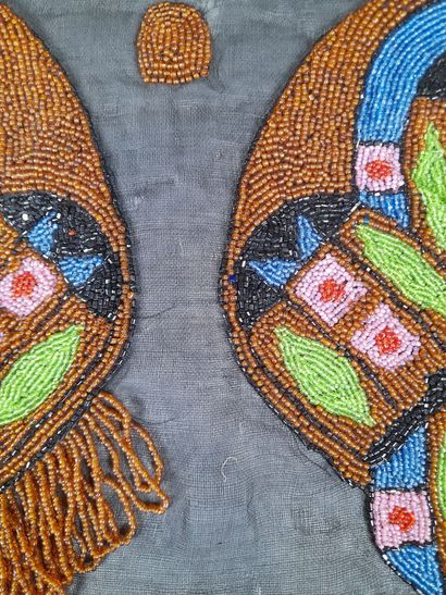 Lot including : 
- Purse-shaped reticule...
