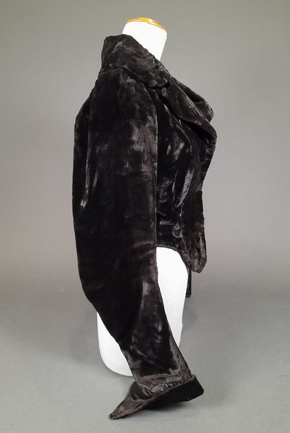 Set of two short, very slim-fitting jackets...