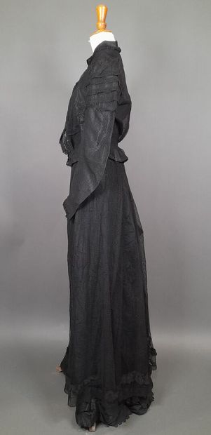 MME P.MOUTOZ, ROBES ET CONFECTION, 95 RUE...