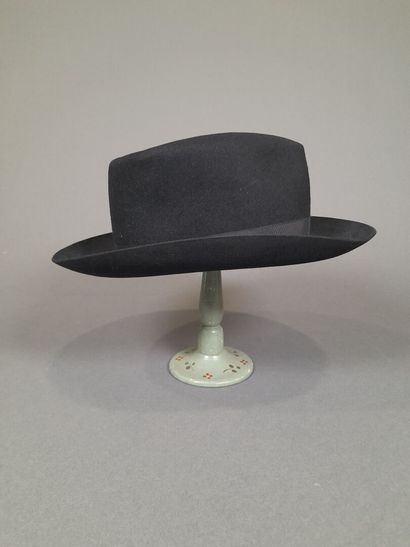 Lot including: 
- A LA BELLE JARDINIERE,...