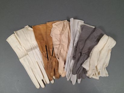 Important lot of leather or jersey gloves,...