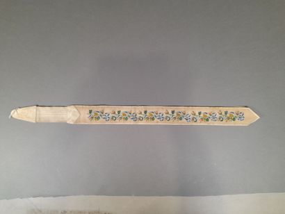 Cotton and silk gauze suspender decorated...