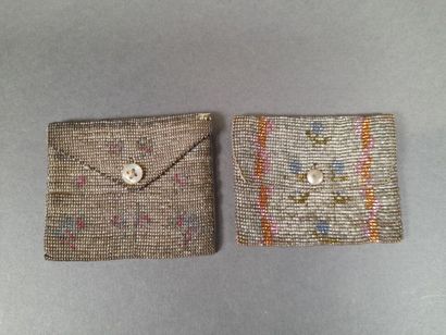 Gold, silver and polychrome metal bead weave...