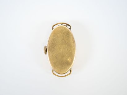 Oval ladies' wristwatch case in 18K yellow...