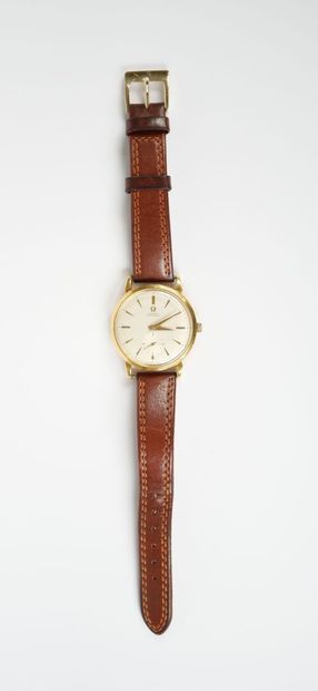 OMEGA.
Men's wristwatch, circular case in...