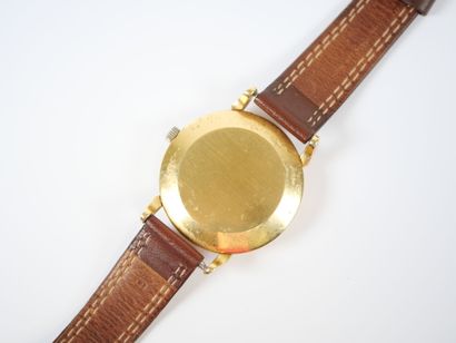 OMEGA.
Men's wristwatch, circular case in...