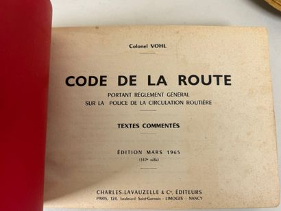 Lot comprenant :
- Code de la Route par Charles-LAVAUZELLES...