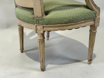 Cabriolet armchair in molded and lacquered...