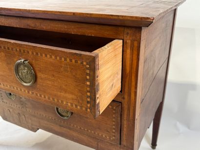 Wood and veneer chest of drawers opening...