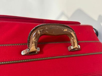 LANCEL.
Travel or hand luggage on wheels...