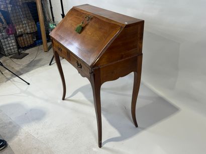 Sloping desk in cherrywood, the upper part...