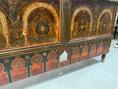 NORTH AFRICA.
Polychrome painted wood chest...