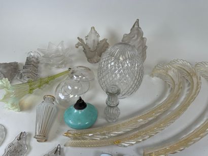 Important lot of crystals and glassware for...