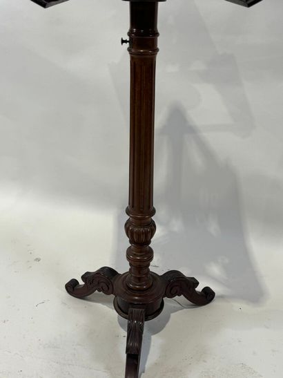 Moulded mahogany lectern with lyre decoration,...