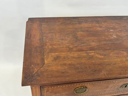 Wood and veneer chest of drawers opening...