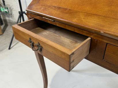 Sloping desk in cherrywood, the upper part...