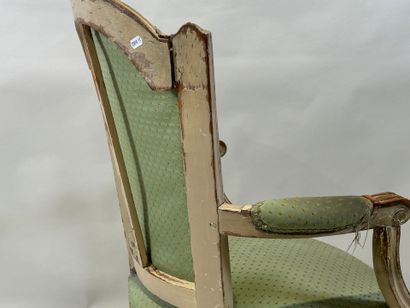 Cabriolet armchair in molded and lacquered...