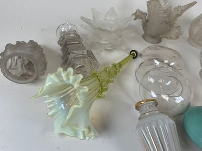 Important lot of crystals and glassware for...
