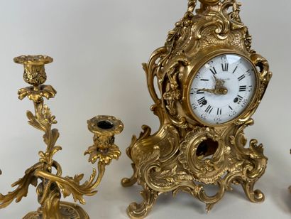 COLLECTION D'ART.
Garniture de cheminée en...