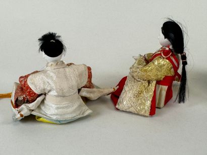 JAPON, XXe.
Petit pot couvert en porcelaine...
