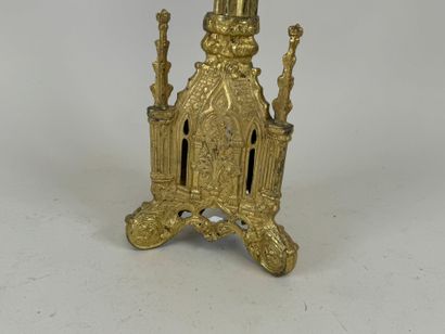 Large gilded metal cathedral picnic.
Late...