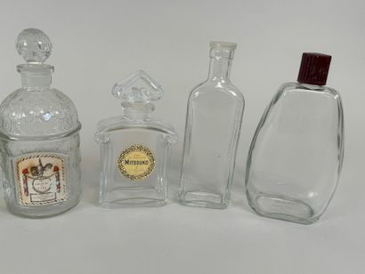 Lot de flacons de parfum dont deux GUERLAIN...