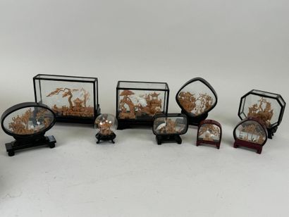 CHINA, 20th century.
Collection of 10 glass...
