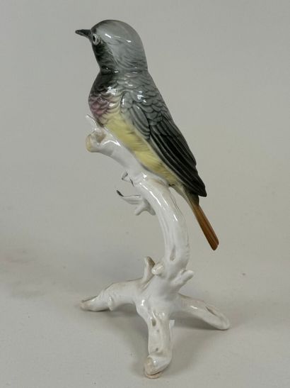 Manufacture Karl ENS (XXe).
Oiseau branché...