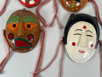CORÉE, XXe.
Série de 4 masques de théâtre...
